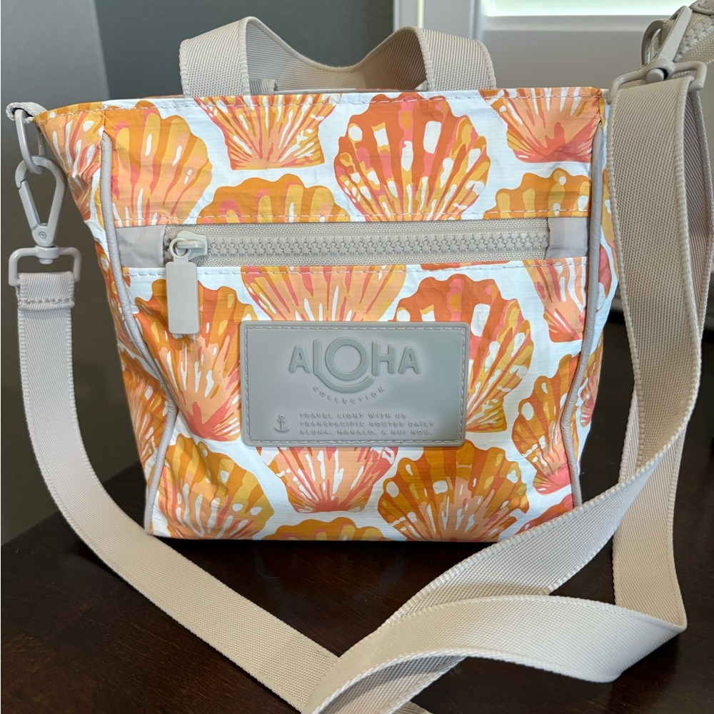 NWT Super Special Limited Edition Aloha Collection Crossbody